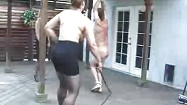 의붓 아들은 MILF에서 자신의 삶을 살고 있습니다