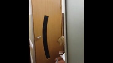 LifeSelector: 섹시한 창녀가 PornHD에서 당신과 Alexa와 함께 삼인조 섹스를 구걸합니다.