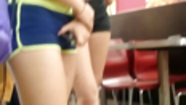 BRAZZERS: (Julie) 현금을 보세요! PornHD에서