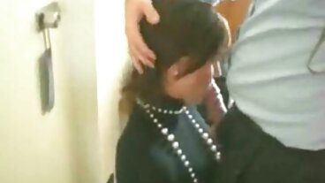 러시아어 연구소: PornHD의 부엌에서 항문 섹스