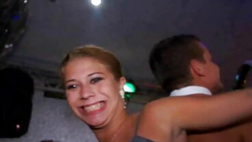 Brazzers: 섹시한 간호사 천사 Wicky는 PornHD에서 영광의 구멍 엉덩이 씨발을 얻습니다.